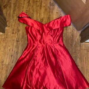 Elegant Red Off-Shoulder homecoming Dress